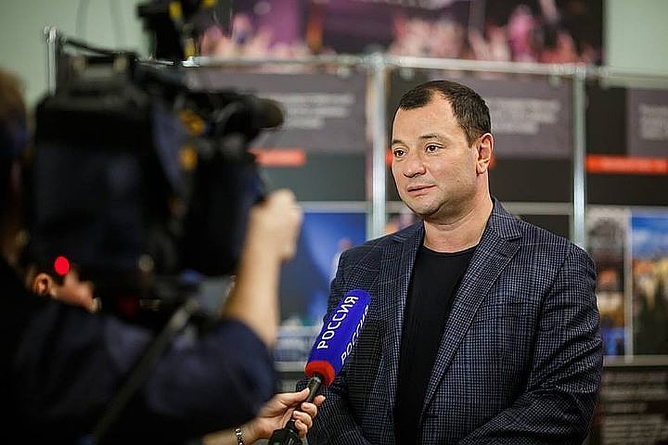 интересна личность Юрия Итина. Знаете, какие курсы он вел в ГИТИСе, где преподавал? «Финансы и кредит». Фото: Татьяна КУЧАРИНА.