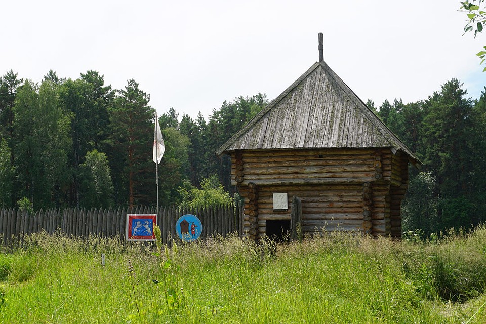 Умревинский острог. Фото: Владимир ПЕНЬКОВ.