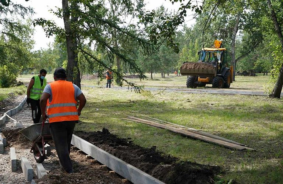 В парке «Гвардейский» будут сделаны спортивные площадки и беговые дорожки, детский игровой комплекс. Фото: пресс-служба администрации Красноярска
