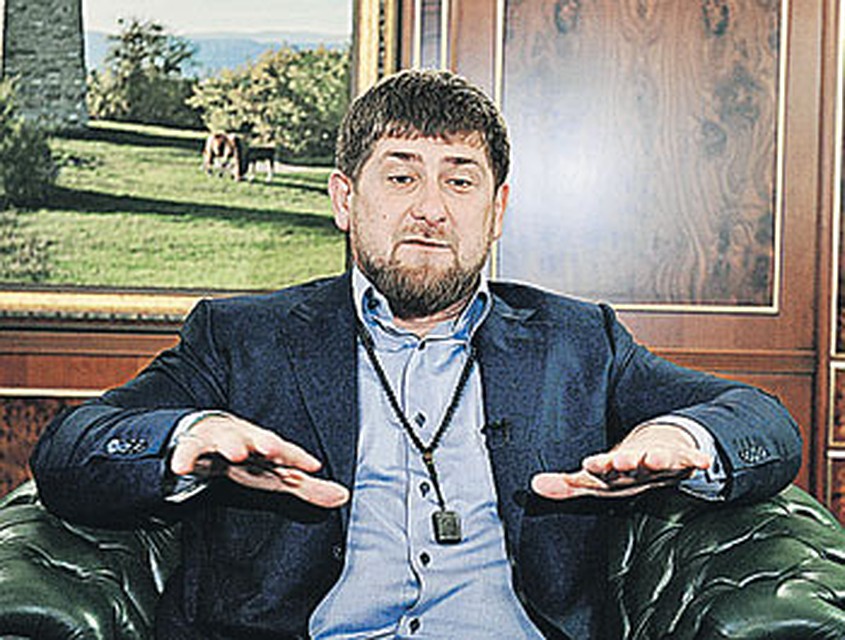 Кадыров мысленно уже скользит по склону.