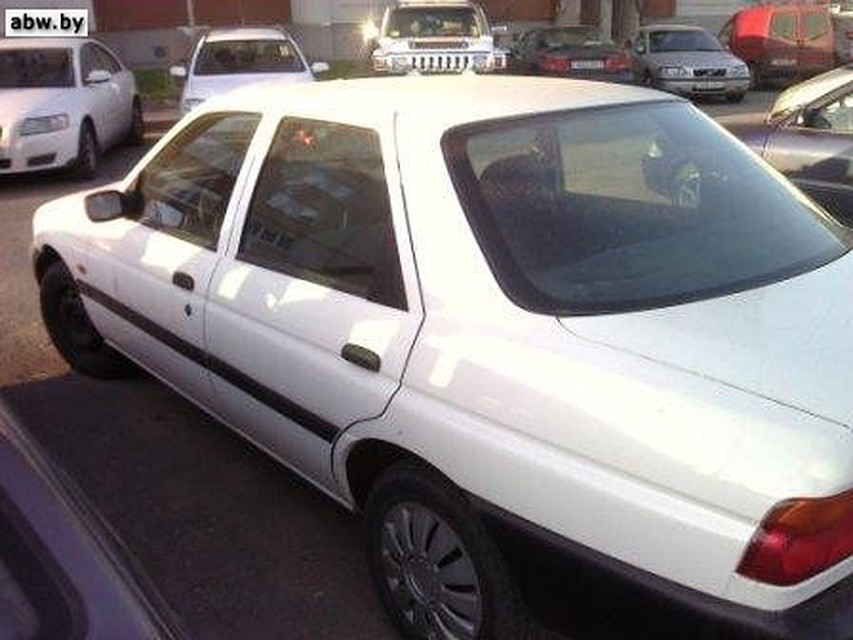 Этот белорусский Ford Escort купили новым в Германии.