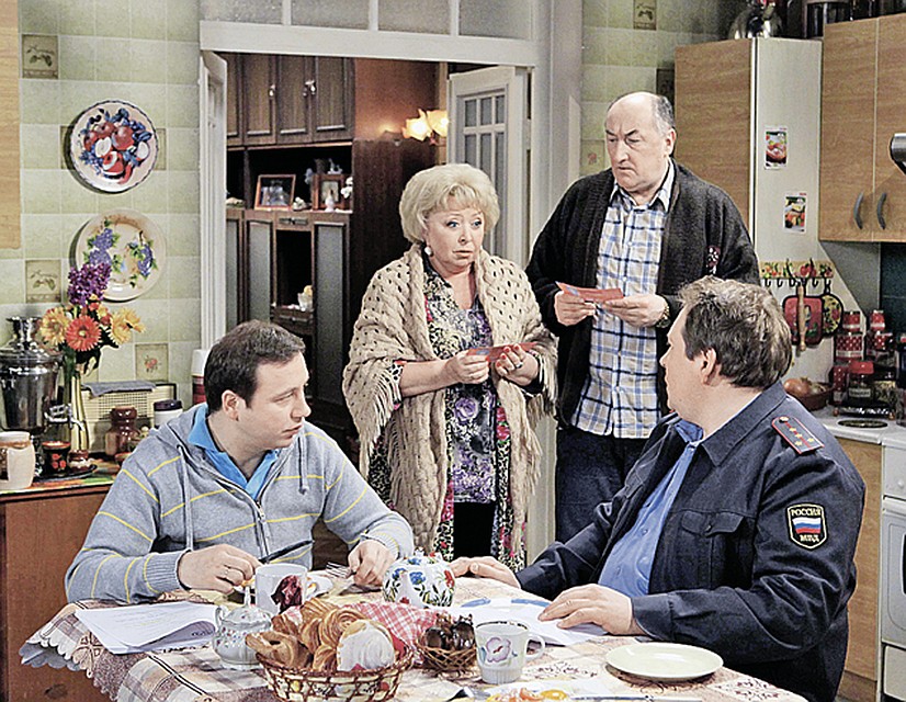 В сериале «Воронины» герой Бориса Клюева - глава семейства Николай Петрович, домашний тиран с добрым сердцем.