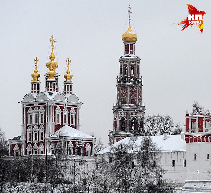 Так выглядела сорокаметровая колокольня Новодевичьего монастыря до пожара Фото: РИА Новости