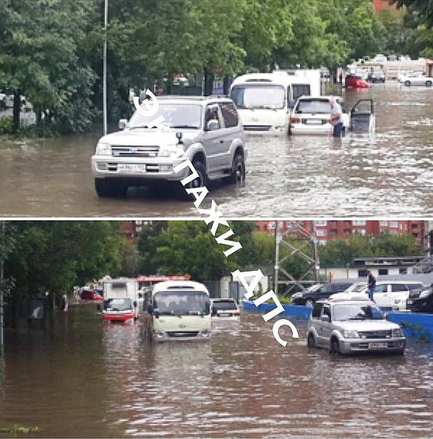 На Авроровской машины пробираются вплавь. Фото: instagram.com/dps_vl/