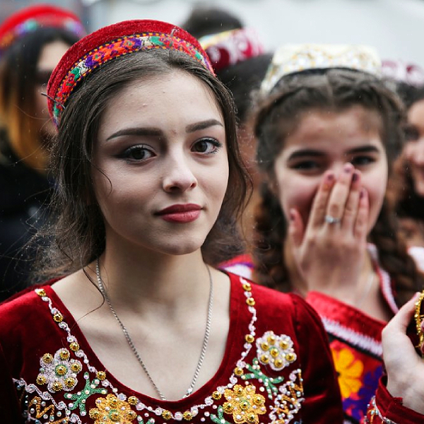 Навруз в Москве 2021: прямая онлайн-трансляция