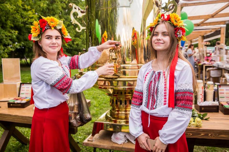 Фестиваль «Русское поле» в Москве 27 августа 2022: прямая онлайн-трансляция из Коломенского