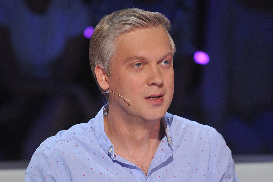 Сергею Светлакову – 45 лет: КВН, «Наша Russia», уход с ТНТ, развод и новая семья