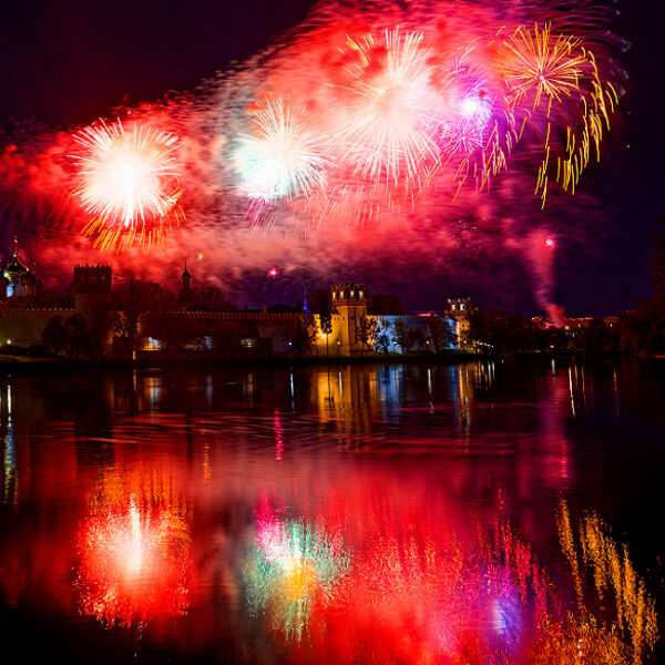 Салют на День Победы в Измайловском парке