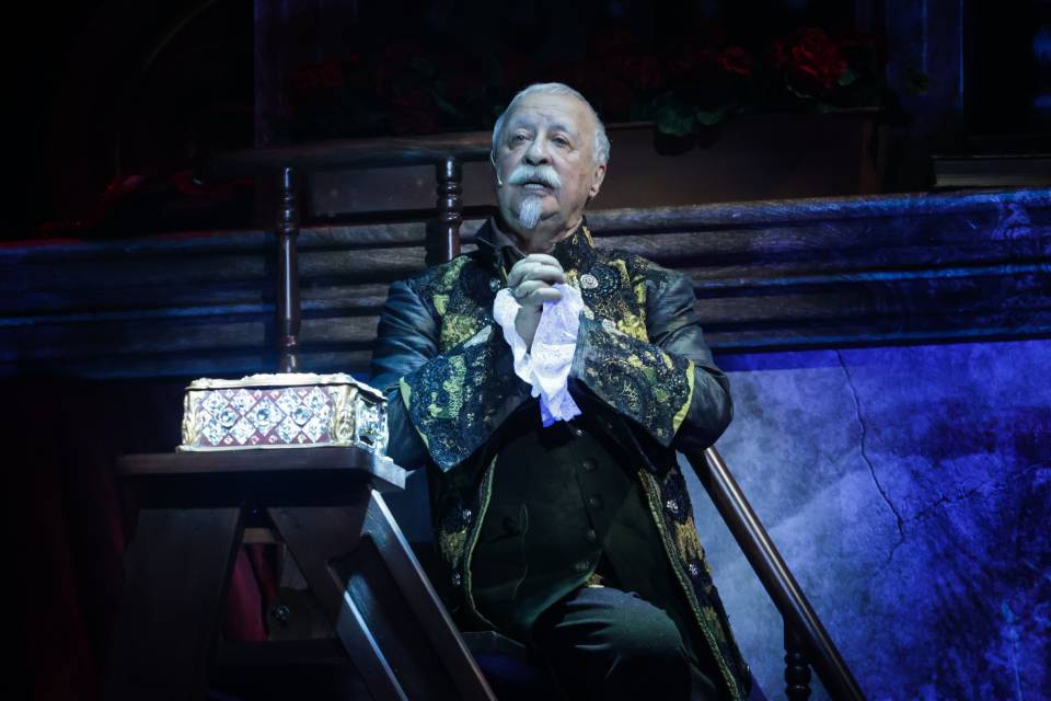 Спектакль «Скупой»: Леонид Якубович переписал Мольера