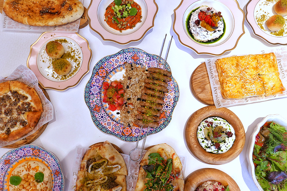 Персидские деликатесы в Persiana, корейские вертикальные сэндвичи в Mandy’s Apothecary и китайские омлеты в Mr Lee