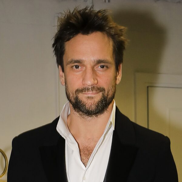 Спектакль «Мужчина с доставкой на дом»