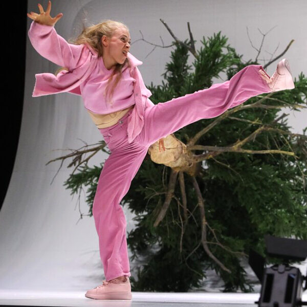 Спектакль «Жестокие игры» в Театре Моссовета