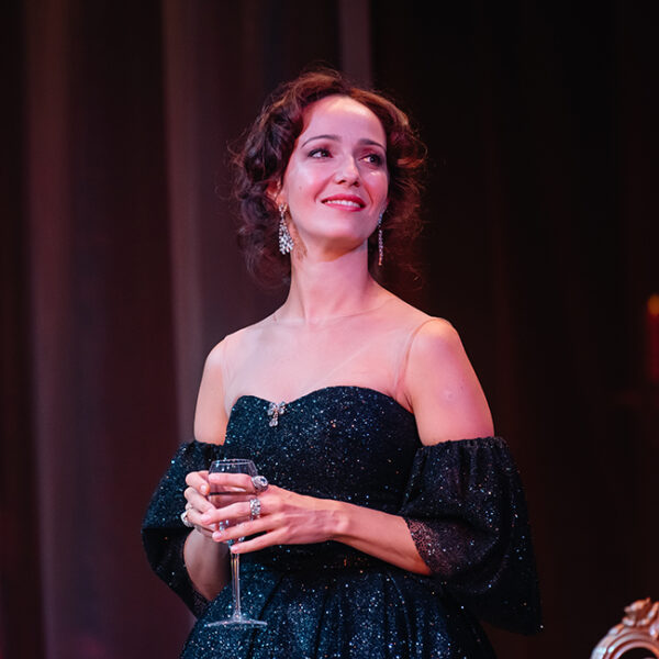 Спектакль «Дама с камелиями» в Театре на Трубной