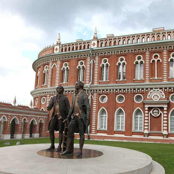 8 марта в Царицыно