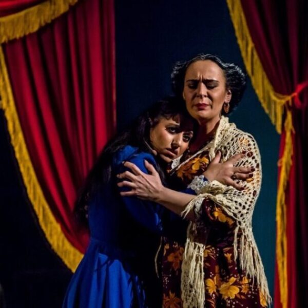 Спектакль «Поющие струны души» в театре «Ромэн»