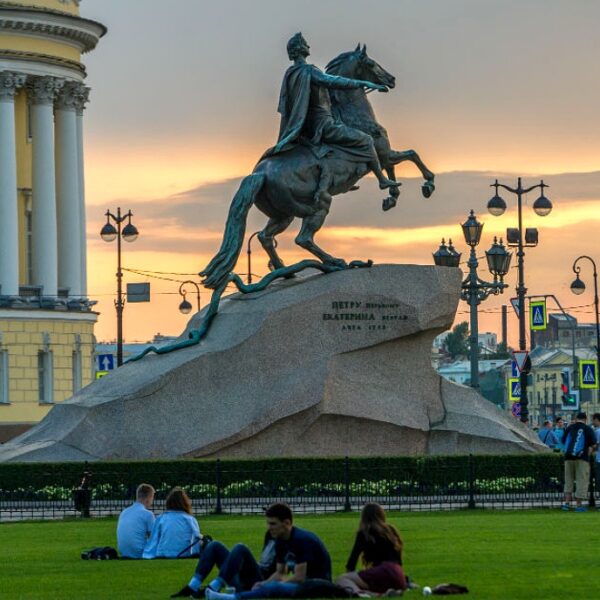 Спектакль-прогулка «Пушкин. Медный всадник. Наводнение»