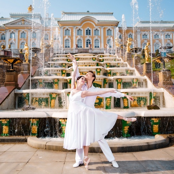 Фестиваль «Парадные спектакли Петергофа»