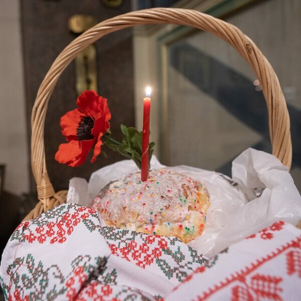 Пасхальная православная ярмарка в Митрополичьем саду