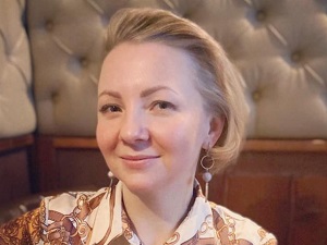 Елена Лавринова