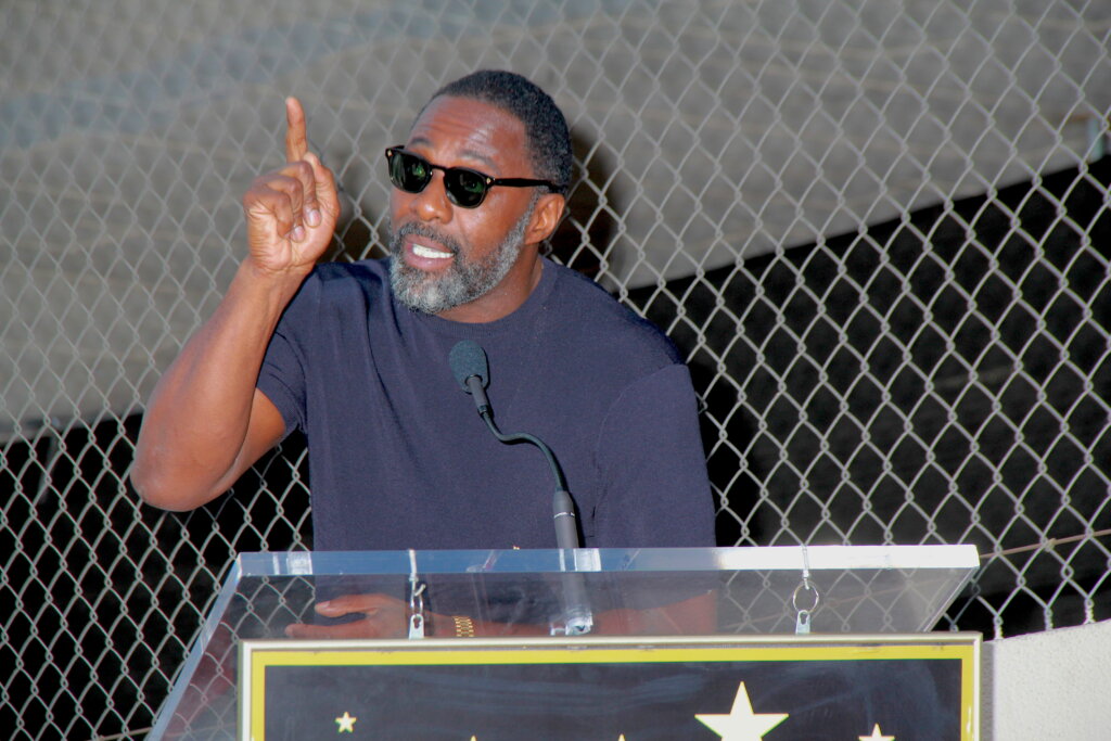 Идрис Эльба будет создавать сериалы для Apple