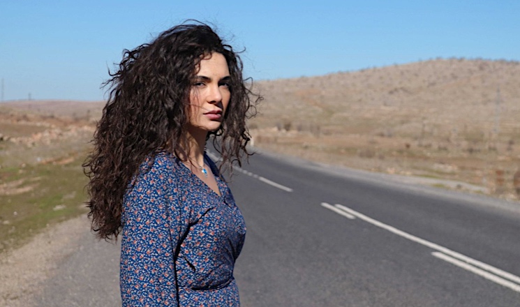 Звезда сериала «Ветреный» Эбру Шахин закрутила роман с известным баскетболистом и, возможно, вскоре выйдет замуж