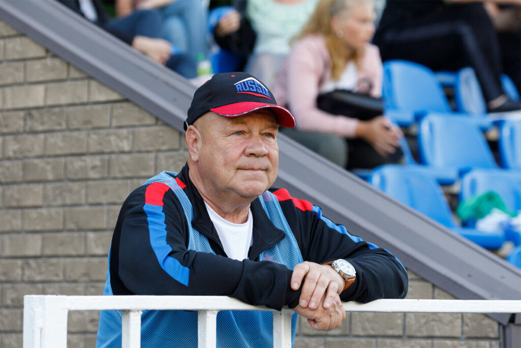 В Москве на закрытой вечеринке показали сериал «Регби» и новый клип Басты