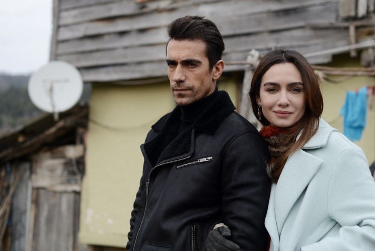 Бирдже Акалай трогательно поздравила Ибрагима Челиккола с днем рождения и вызвала новую волну слухов