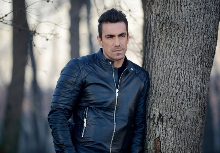 Ибрагим Челиккол развелся с женой и подвергся жесткой критике от своей бывшей девушки