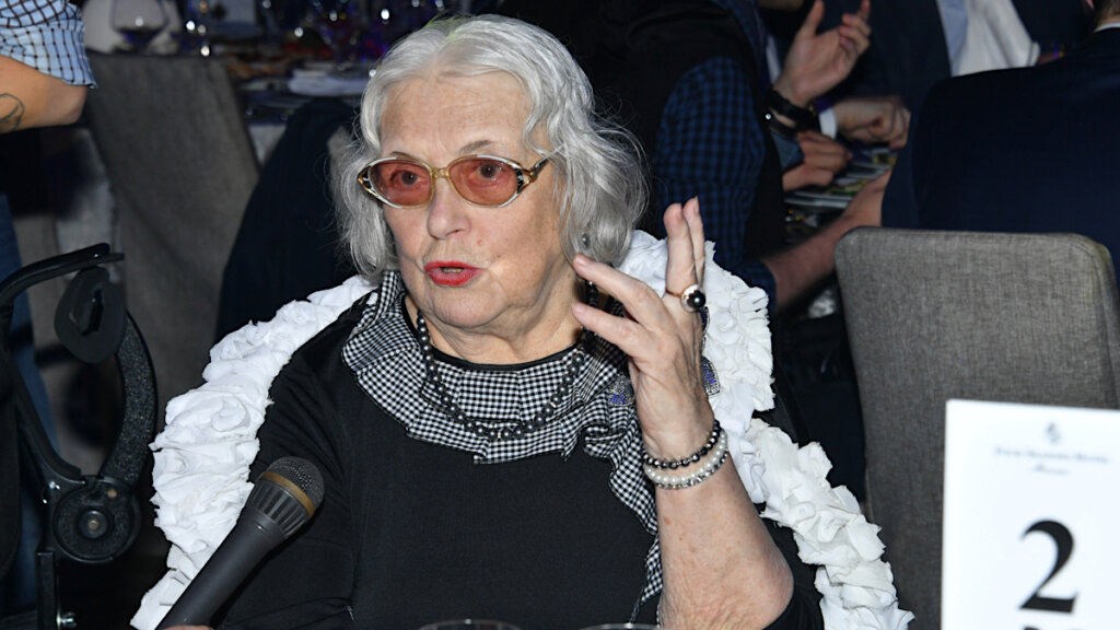 Кричащая Лидия Федосеева-Шукшина с кулаками набросилась на известного режиссера