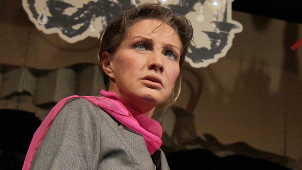 Изменившаяся до неузнаваемости Елена Проклова честно объяснила, что с ней случилось