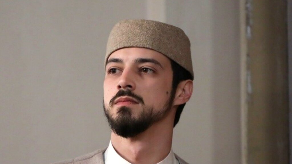 Встречался с Афрой Сарачоглу и ее подругой, о кино и не мечтал: Мерт Языджиоглу и его путь к известности