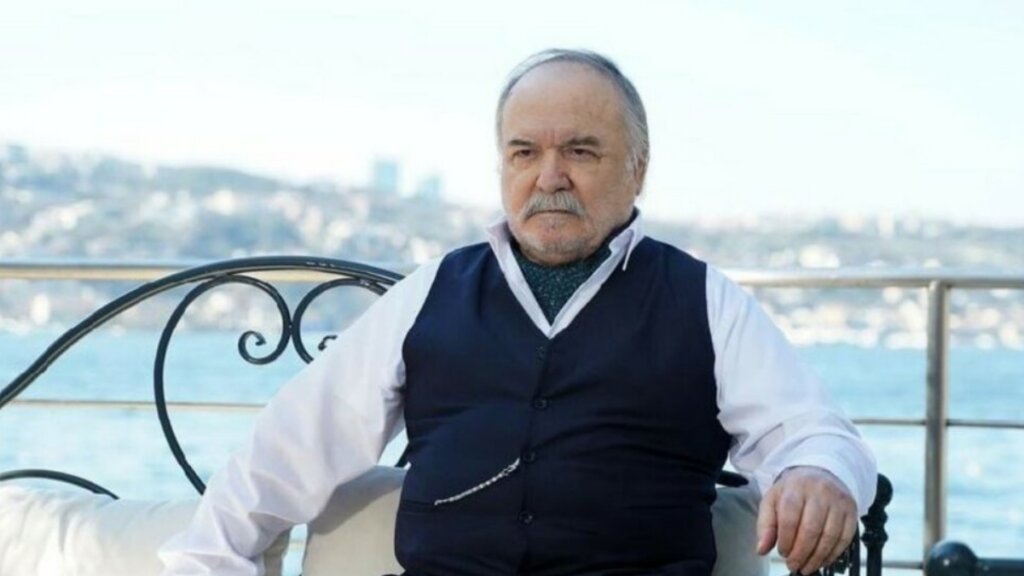 Четин Текиндор  — Халис из «Зимородка»: никогда не дает интервью и дважды был женат на одной и той же женщине