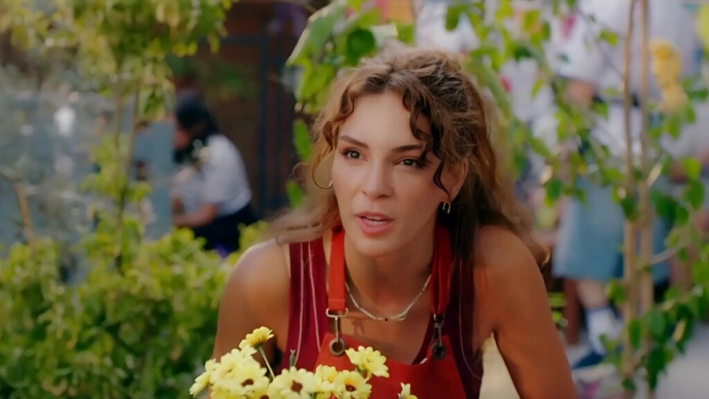 Порно фотосуреттер төрт аяғында тұрған семіз әйелдер Тұжырымдаманың өзі анық порнографиялық бейне