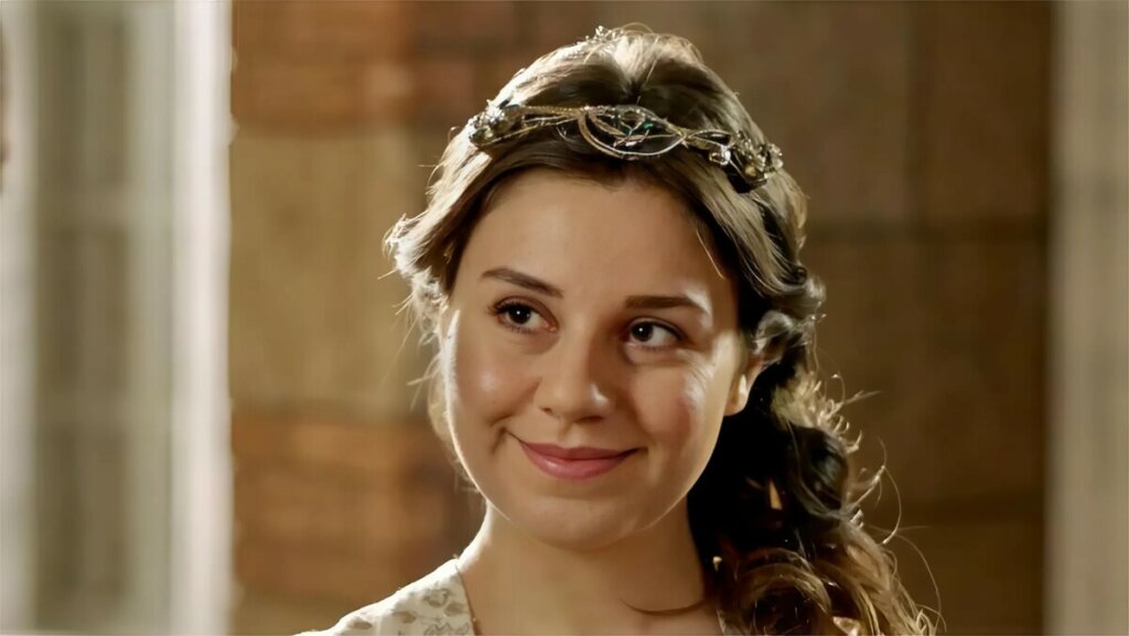 Родила и исчезла: Фюлане — первая фаворитка Сулеймана, о которой забыли в «Великолепном веке»