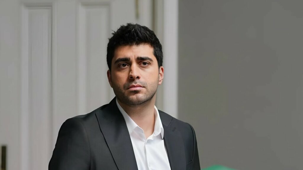 Секрет Фатиха и побег Нурсемы со свадьбы: спойлеры третьего сезона «Клюквенного щербета»