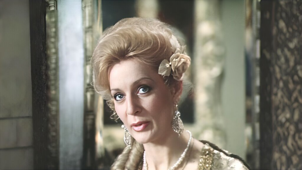 Изменила мужу и похоронила дочь: тяжелые удары актрисы Нелли Пшенной