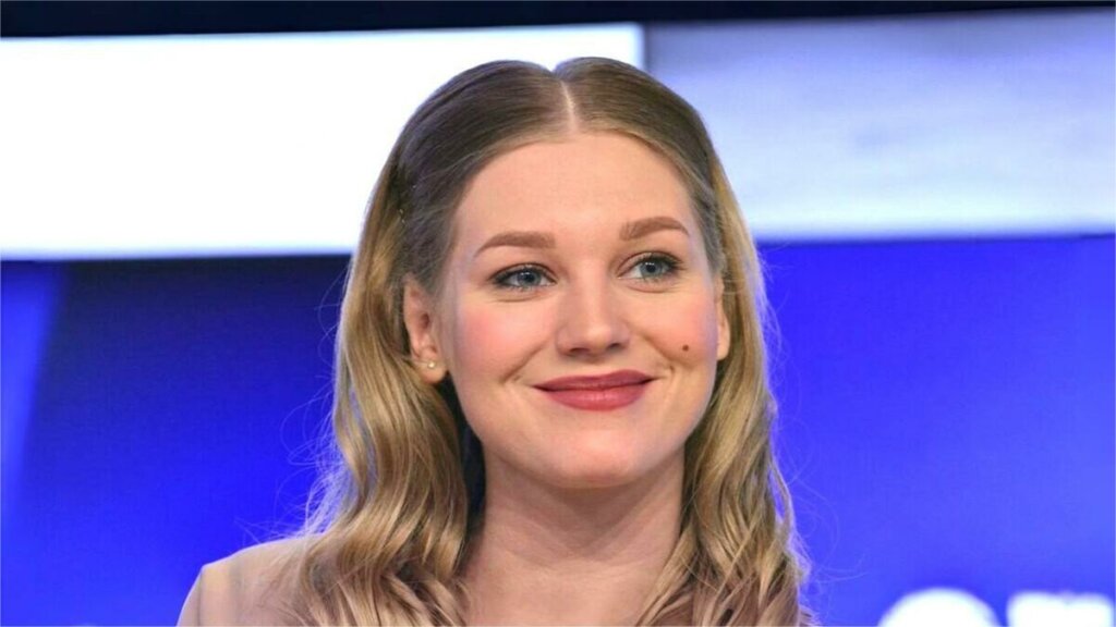 Кристина Асмус показала лицо возлюбленного на Бали и получила шквал критики