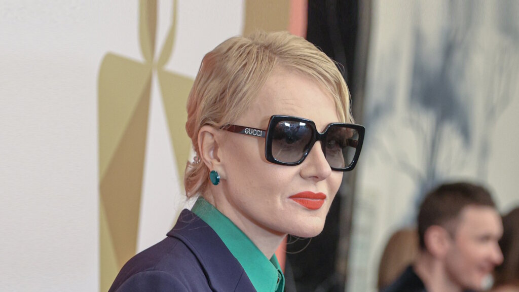 Сбежавшая Рената Литвинова тайно потратила в Москве миллион рублей на омоложение