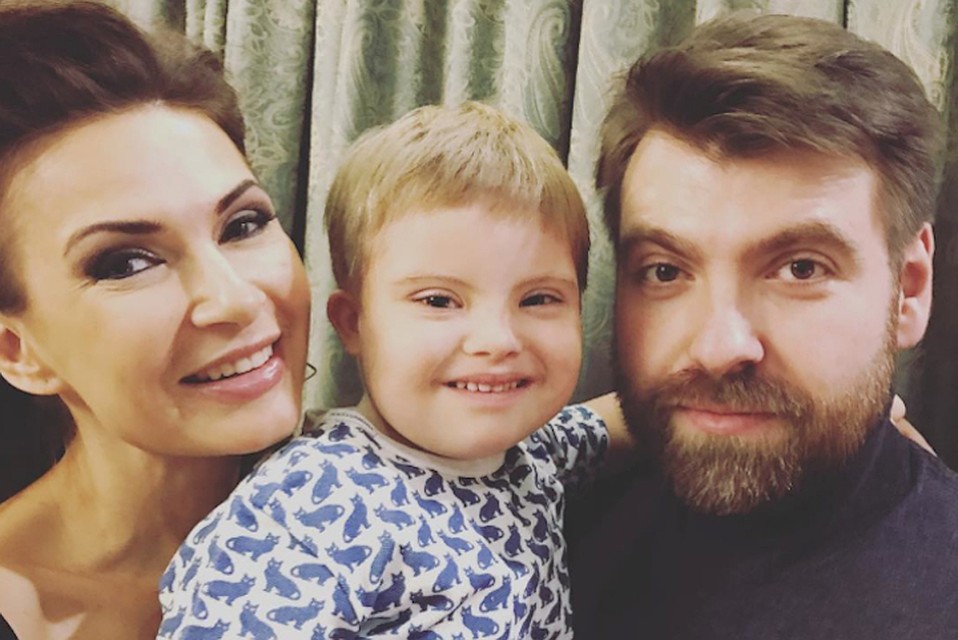 Эвелина бледанс с ребенком сейчас 41 Эвелина бледанс с ребенком сейчас 31