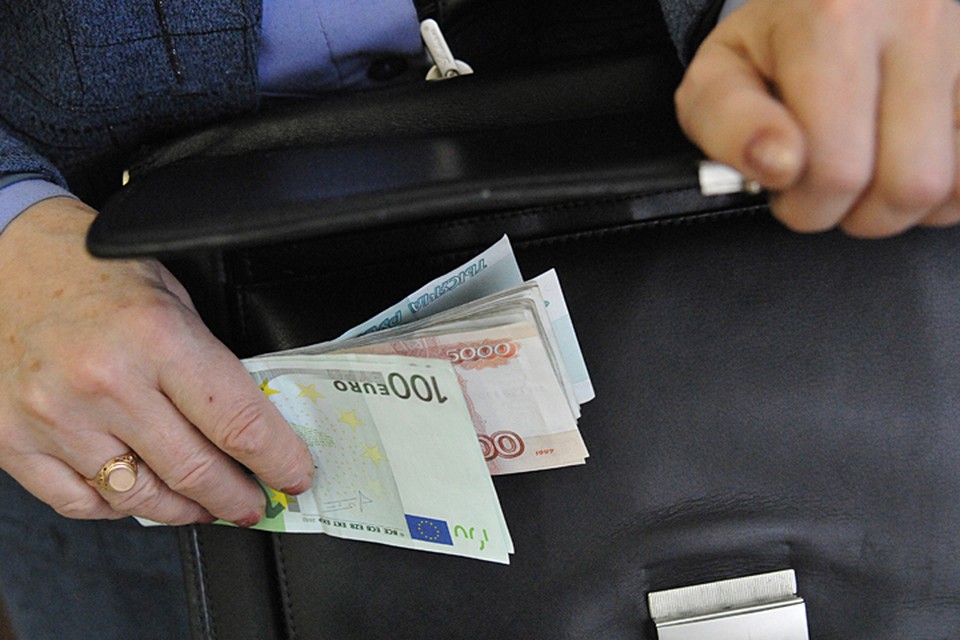 Росстат проанализировал, сколько получают служащие в центральных «офисах» различных министерств и ведомств. Фото ТАСС/ Александр Колбасов