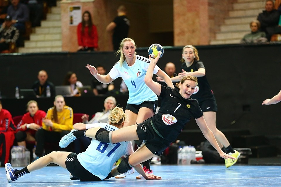 фото гандболистки кузнецовой ростов на дону. гк ростов дон звезда. гандбольный клуб ростов-дон. дудина мария астраханочка. гандбол звенигород женский.