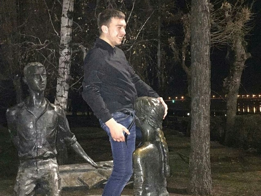 считаю, что ошибаетесь. трахают в попку с камерой внутри мысль блестяща