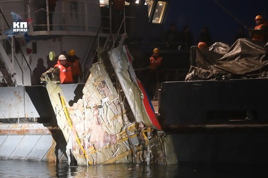 Starship sn8. Starship sn8. Обломки американских космических кораблей на земле. Raptor 2 взорвались. Старшип элона маска.