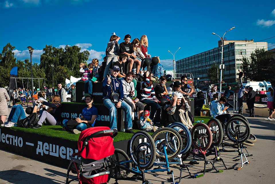 яркова новосибирск танки. горожанам новосибирск. центр москвы улица дорога. южане горожане новосибирск. горожанам новосибирск.
