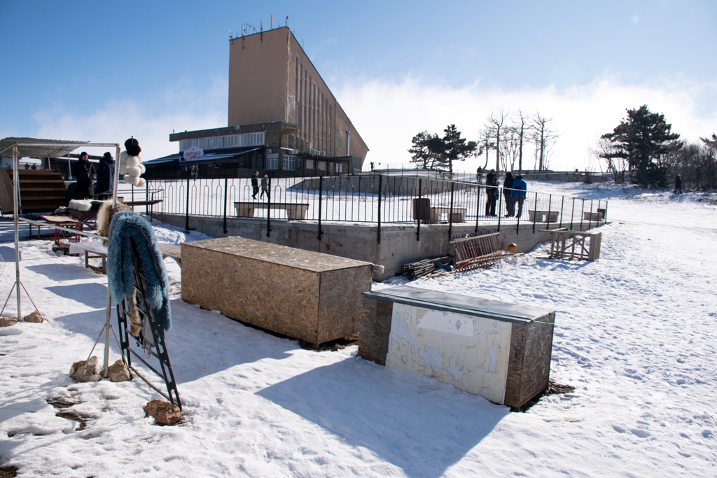 Канатная дорога на Ай-Петри зимой зарабатывает на снеге. Фото:пресс-служба администрации Ялты