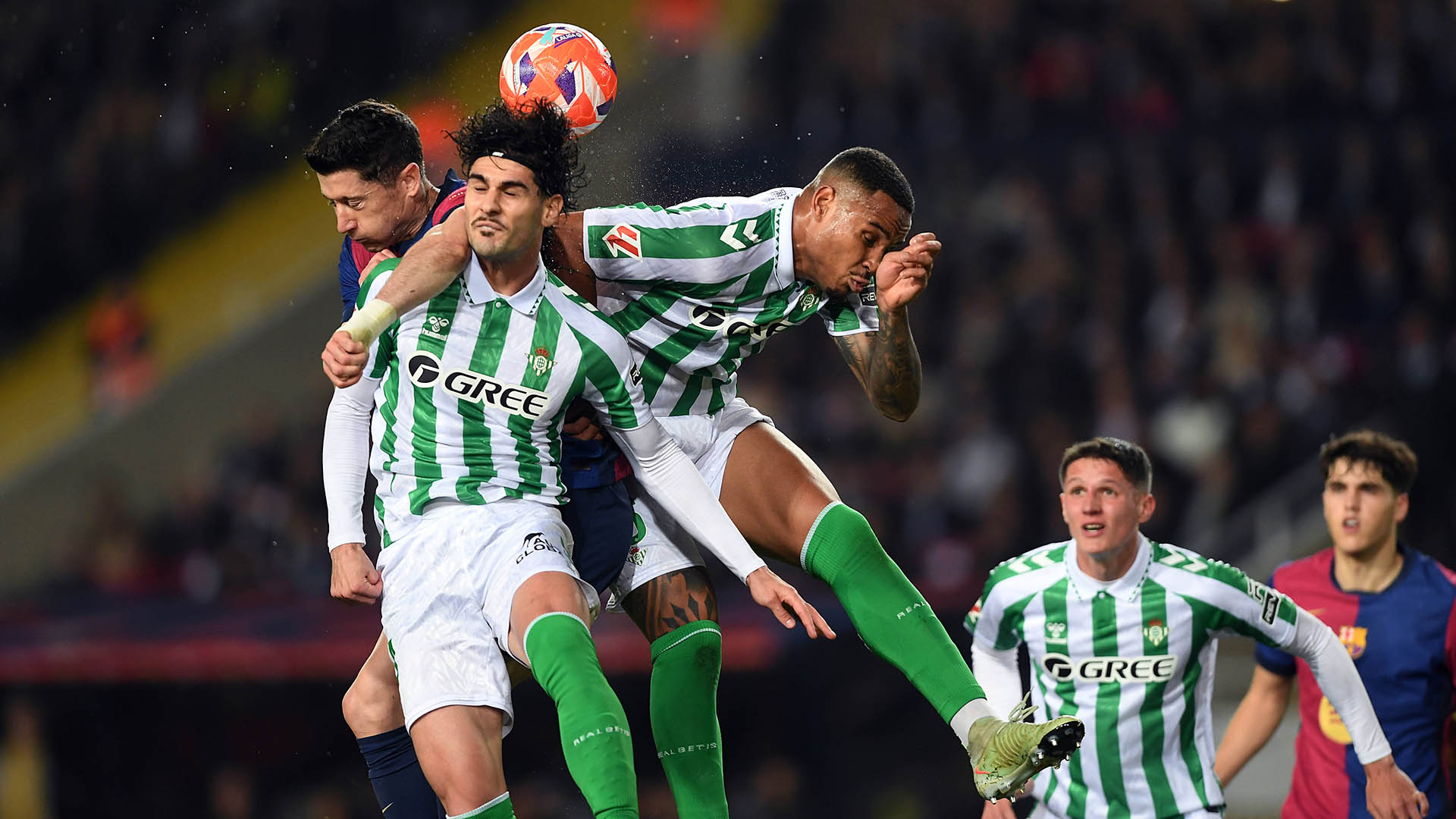 ФК «Реал Бетис» — ФК «Барселона». Фото: globallookpress.com/IMAGO/S. Ros