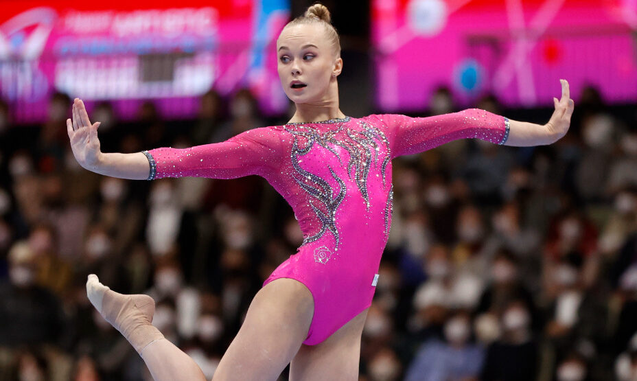 Ангелина Мельникова, Спортивная гимнастика