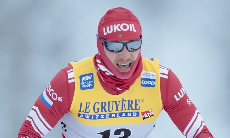 Лыжник Ретивых выиграл бронзу ЧМ-2021 в командном спринте. Фото: Global Look Press