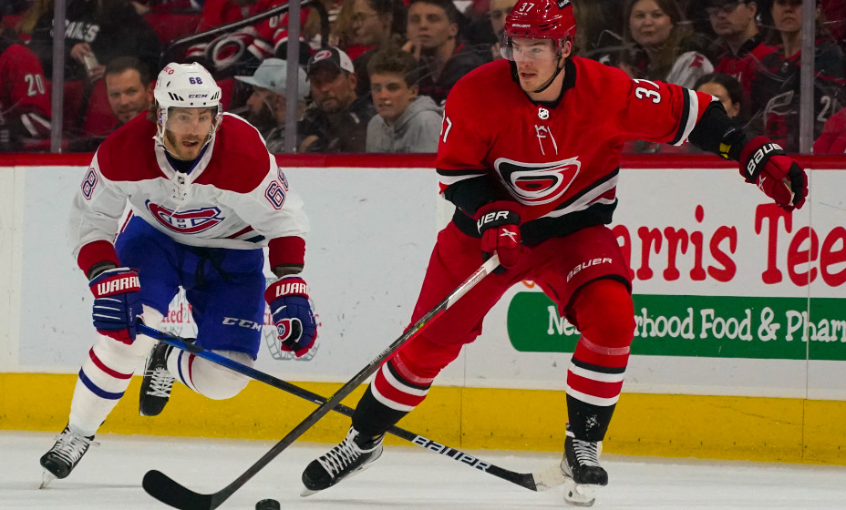 Форвард «Каролины» Андрей Свечников сделал дубль в ворота «Монреаля». Фото: Reuters