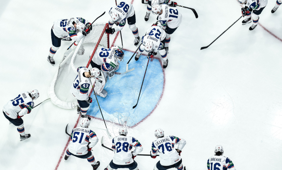 Норвежские хоккеисты крупно проиграли финнам на старте ЧМ-2022.
Фото: Global Look Press